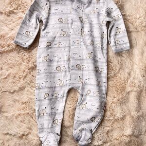 Easy Magnetic Close Cozy Gray and White Baby Footie